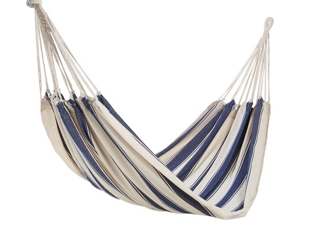 hammock-white-blue-striped