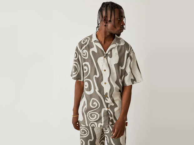 This Urban Outfitters wave shirt is an essential piece of clothing for university.