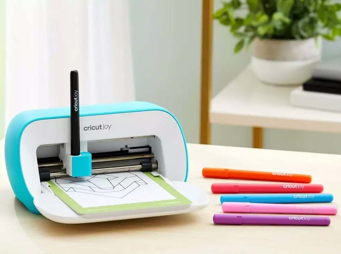 You can personalise almost anything with this high-tech crafting device